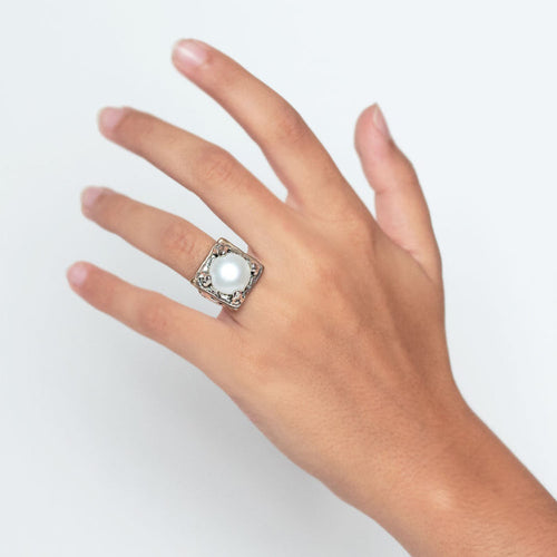 Anello Giuseppe Mandile collezione Sigillo AR136